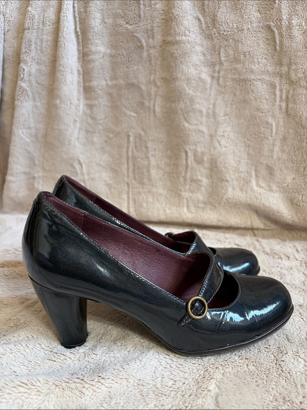 Indigo by Clarks Kara Rose Dark Grey Patent Mary Jane Heels